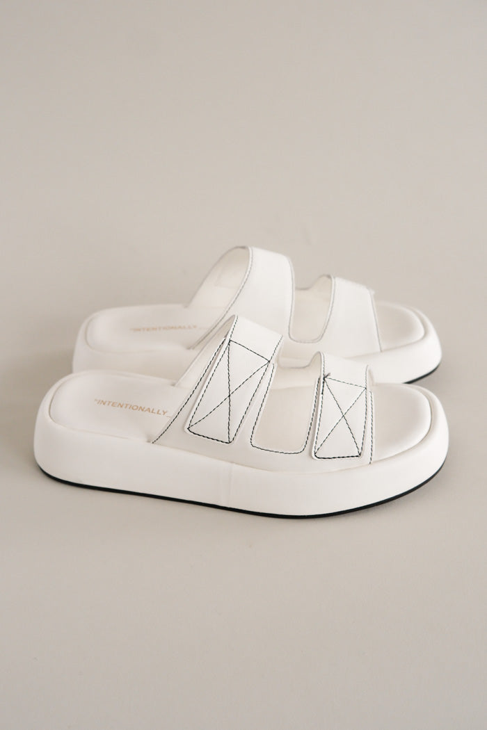 Intentionally Blank Kiara sandal white black stitching | Pipe and Row