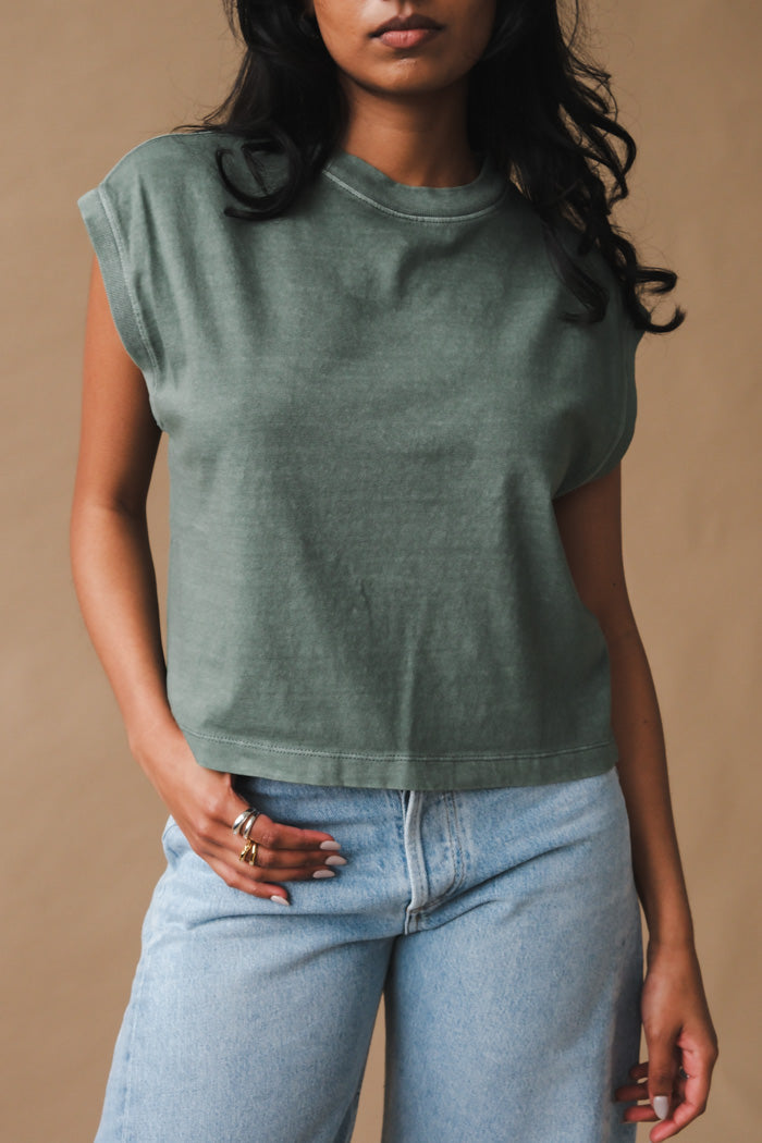 Richer Poorer relaxed muscle tee washed sage leaf green | PIPE AND ROW