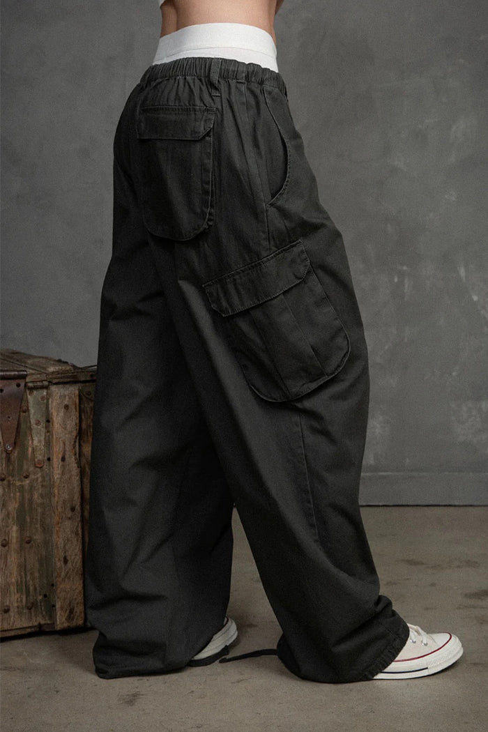 Elwood Freight baggy cargo pant coal | Pipe and Row