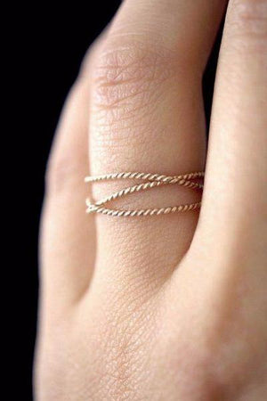 Twisted wraparound ring 14k gold jewelry | PIPE AND ROW