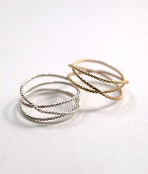 Textured twisted wraparound rings 14k gold | PIPE AND ROW