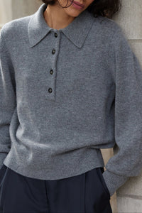 The Cashmere Polo in Heather Grey