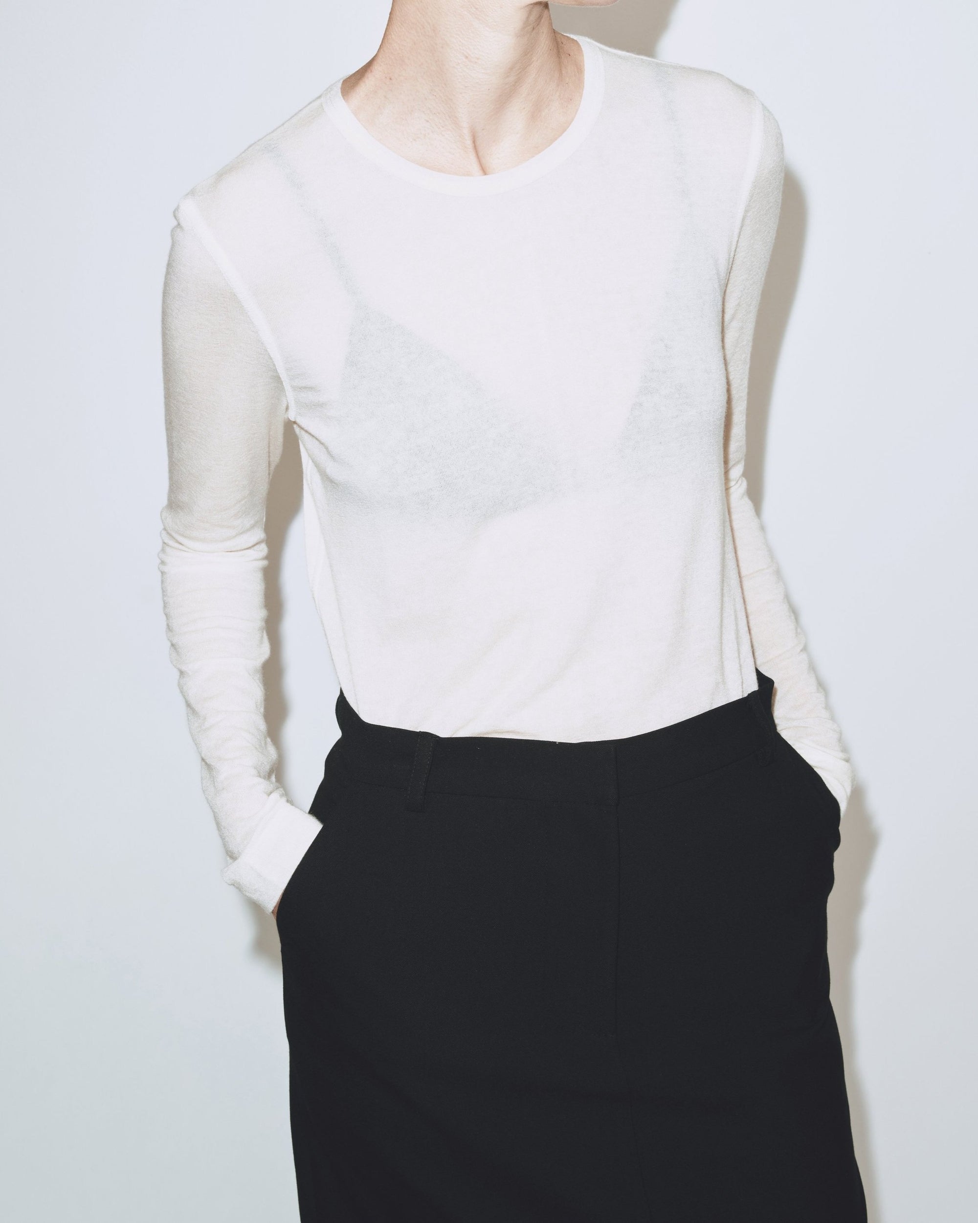 WOOL TENCEL CREW NECK TOP