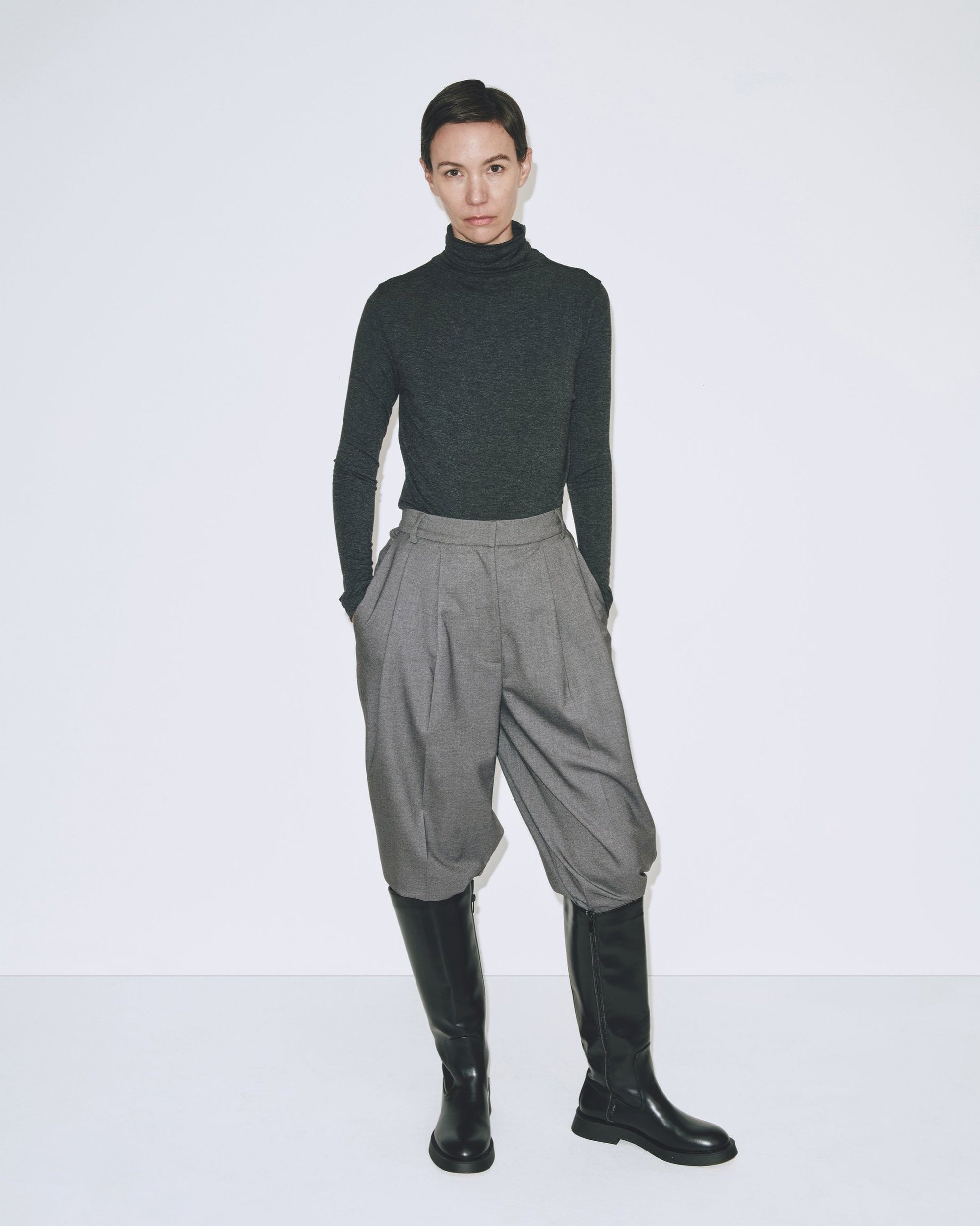 PLEAT FRONT WIDE LEG PANTS