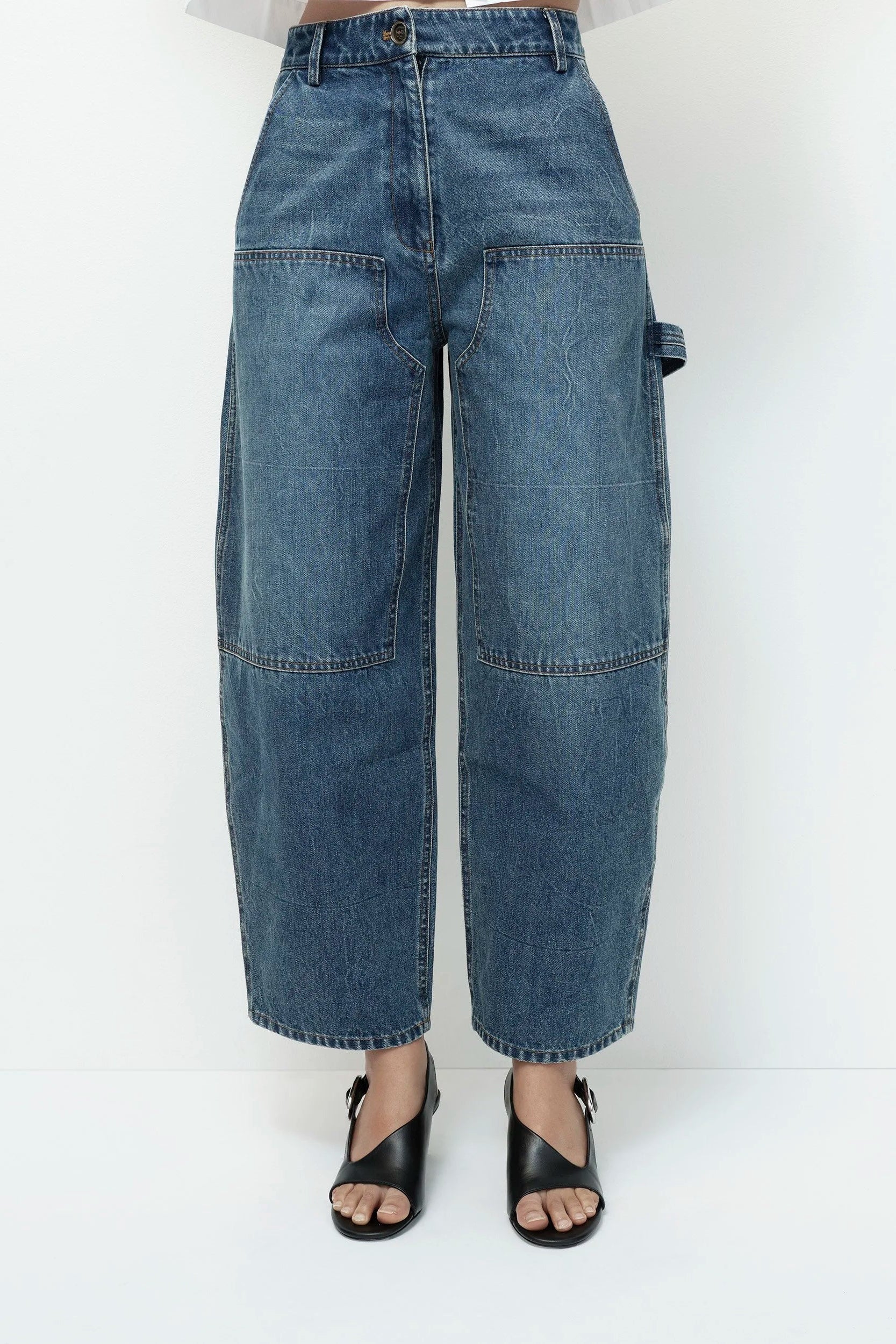BARREL LEG PATCH DENIM PANT