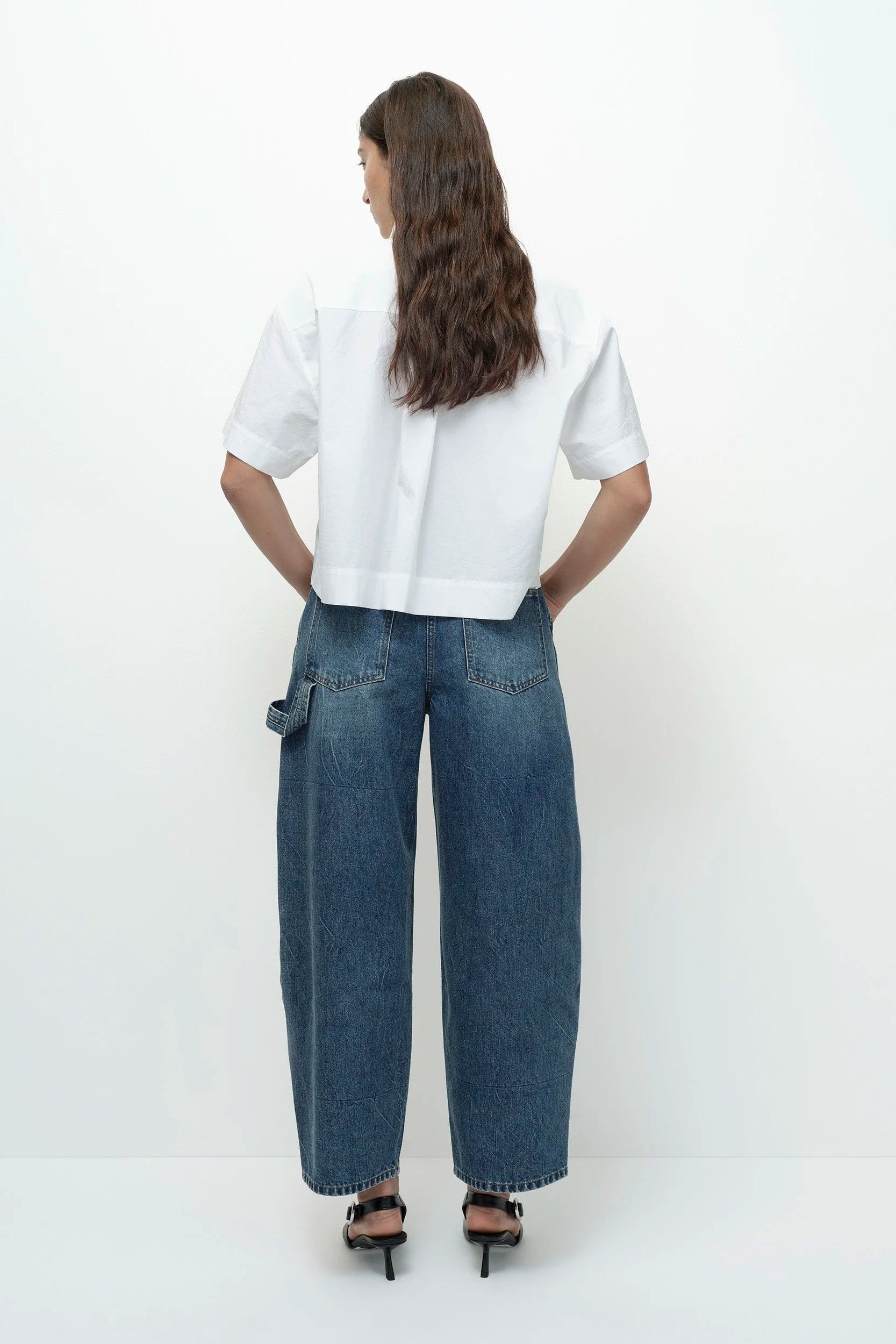 BARREL LEG PATCH DENIM PANT