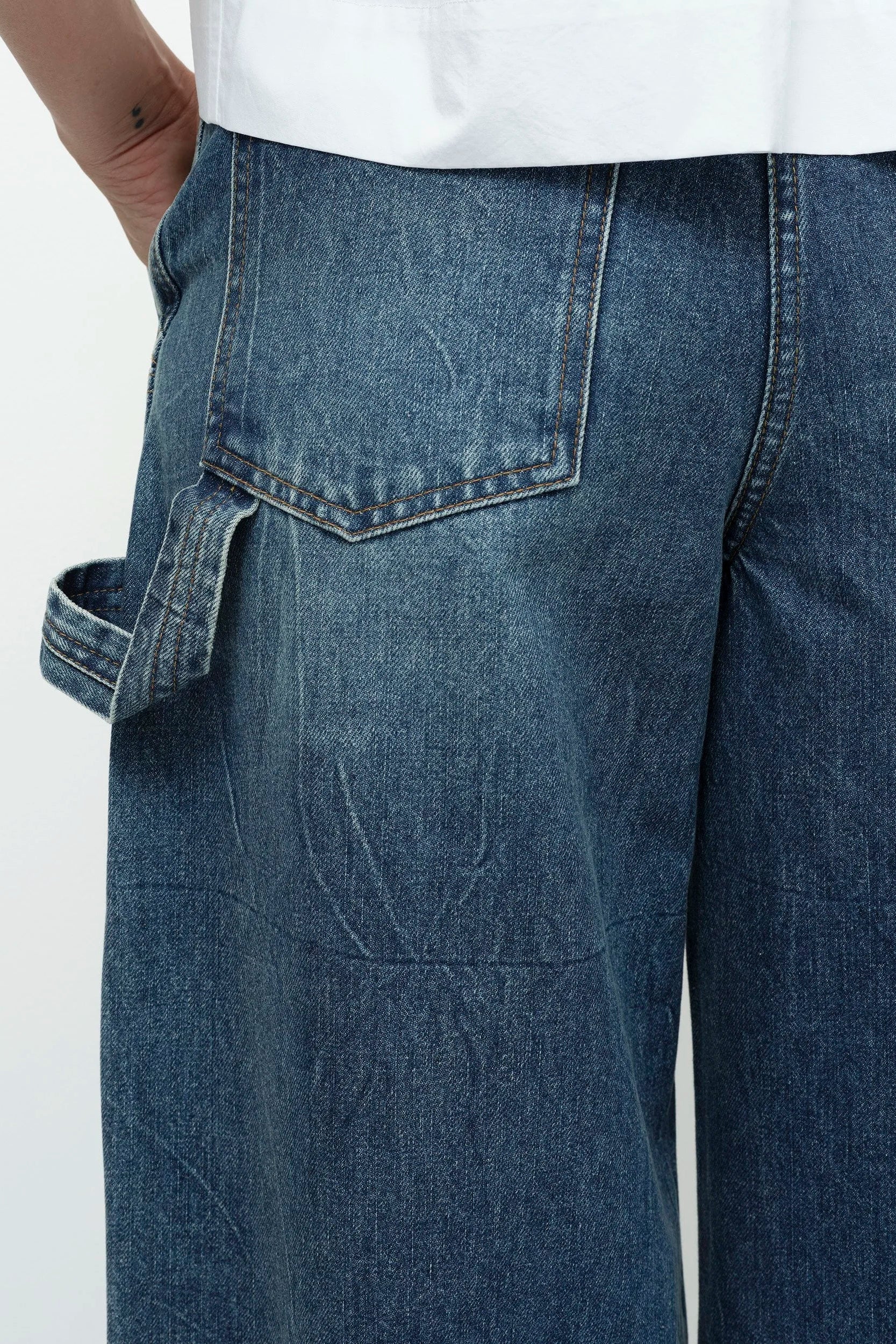 BARREL LEG PATCH DENIM PANT