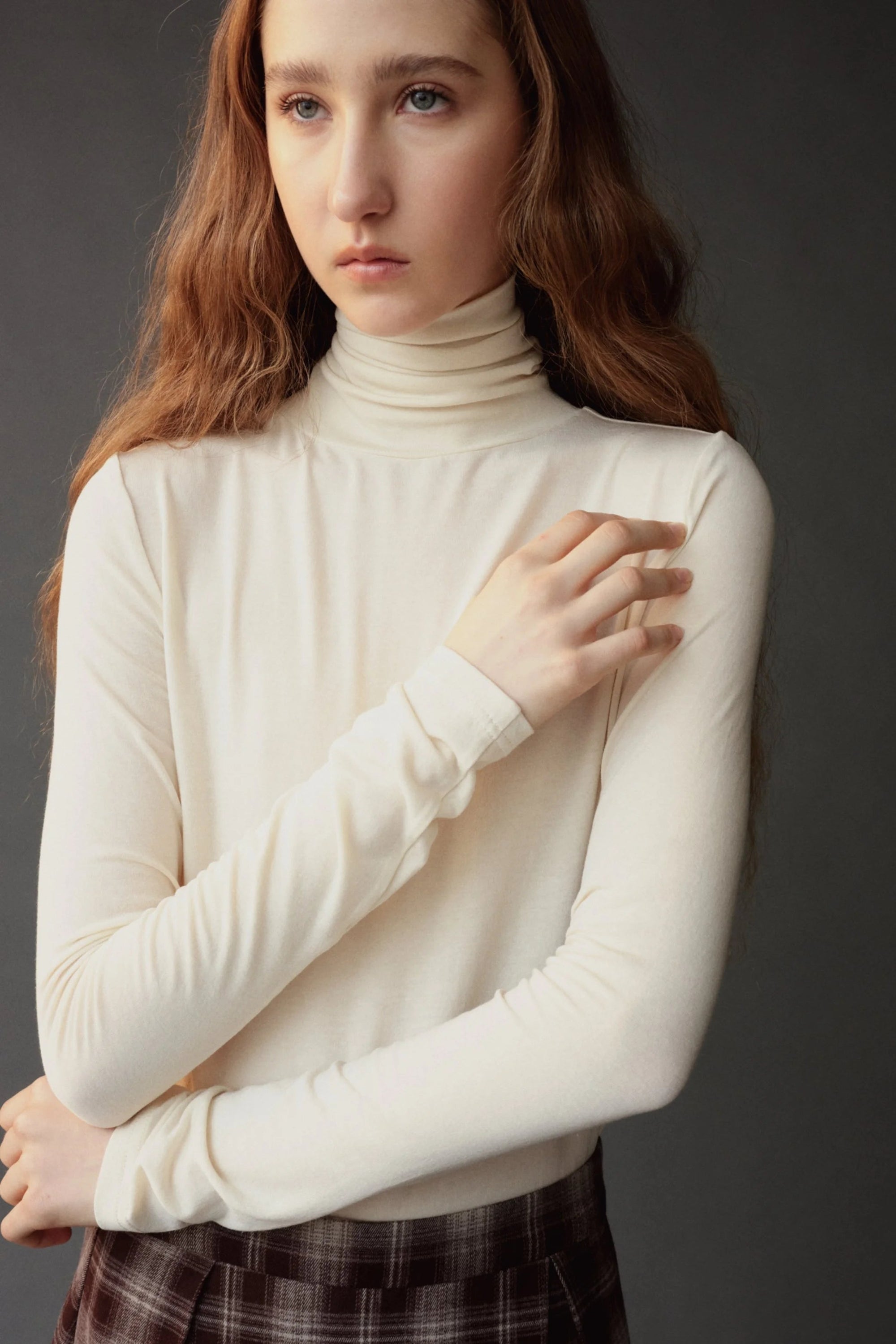 ROLL NECK JERSEY TOP