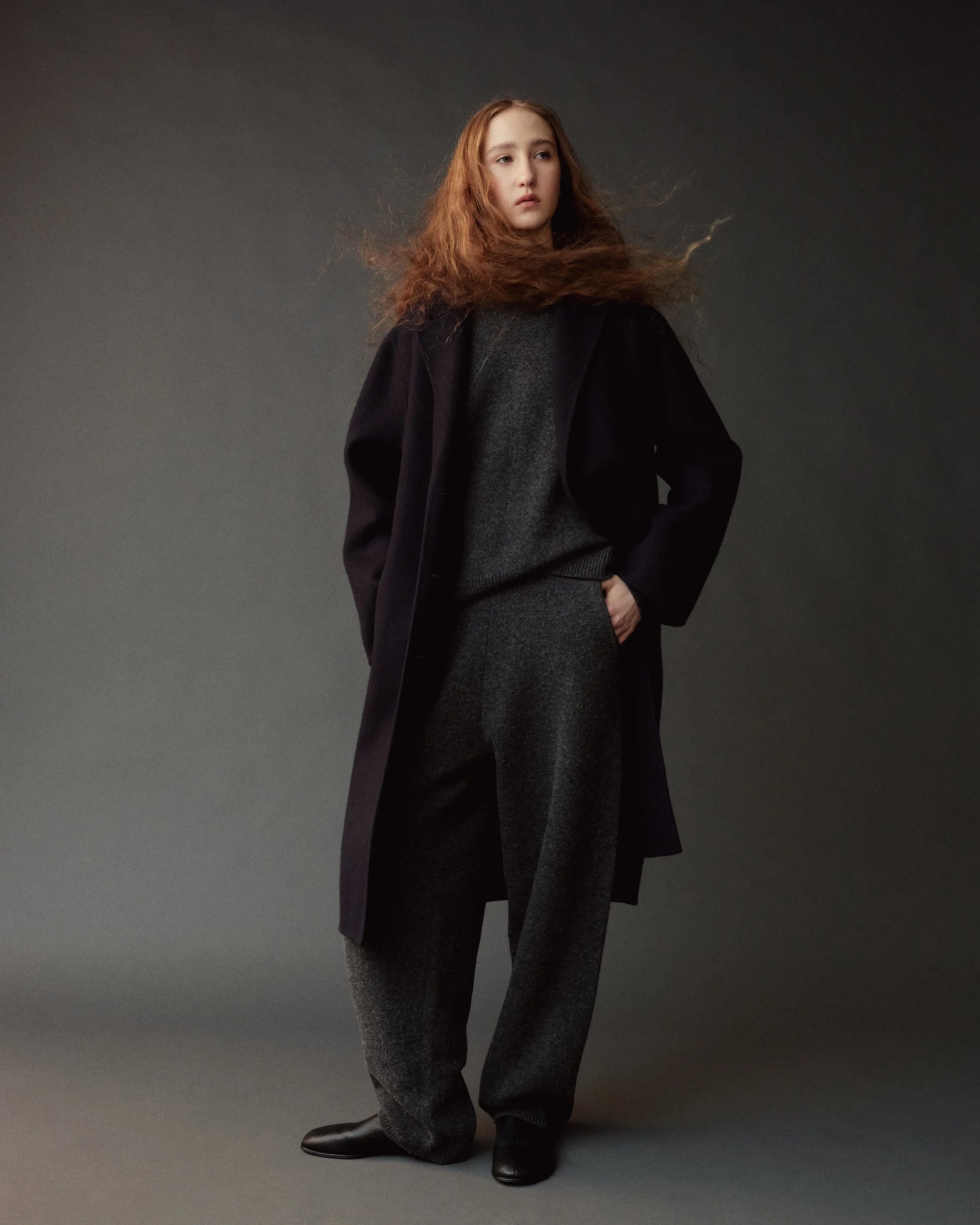 OVERSIZED CREW NECK SWEATER