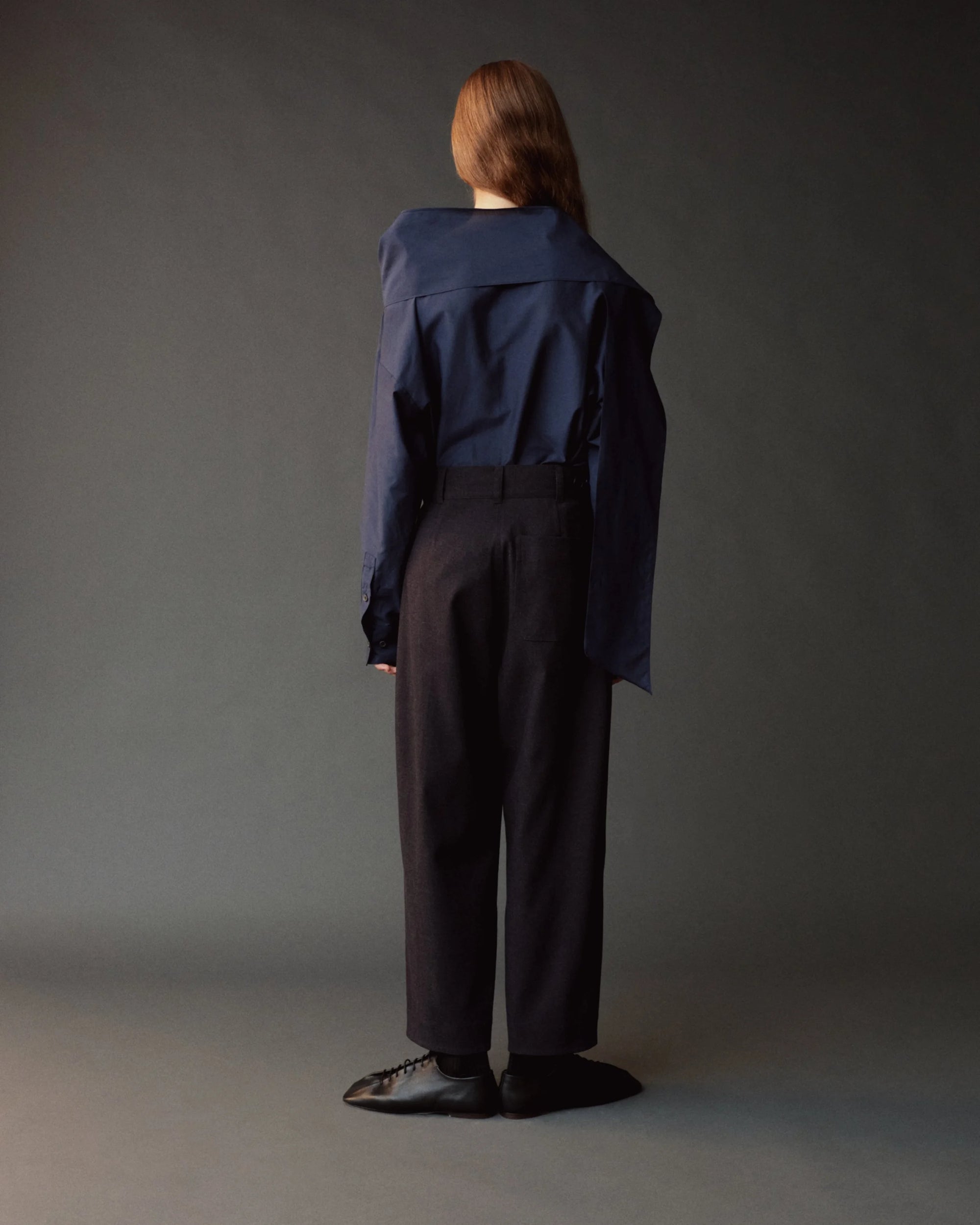 CROPPED BARREL LEG PANT
