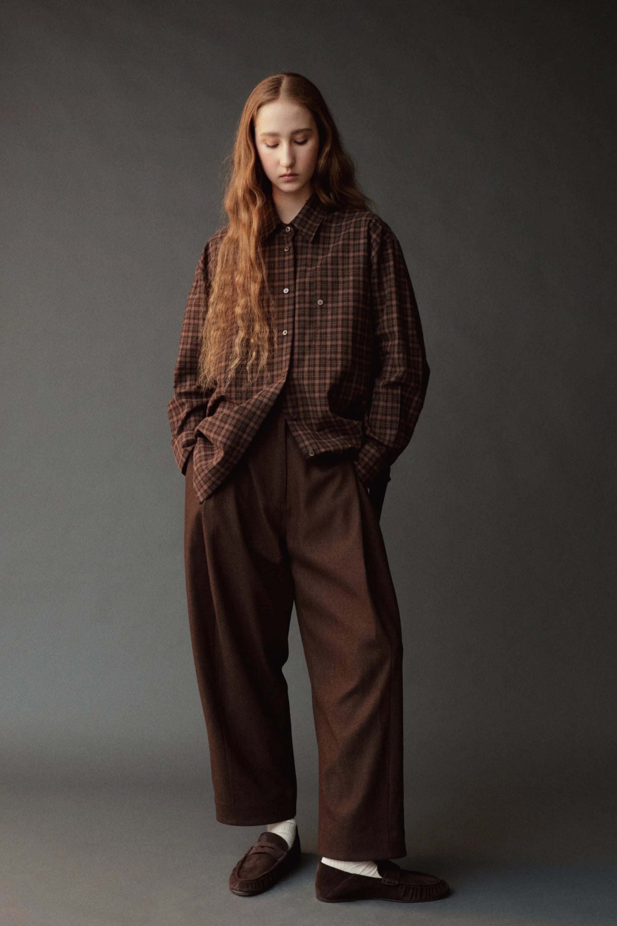 CROPPED BARREL LEG PANTS