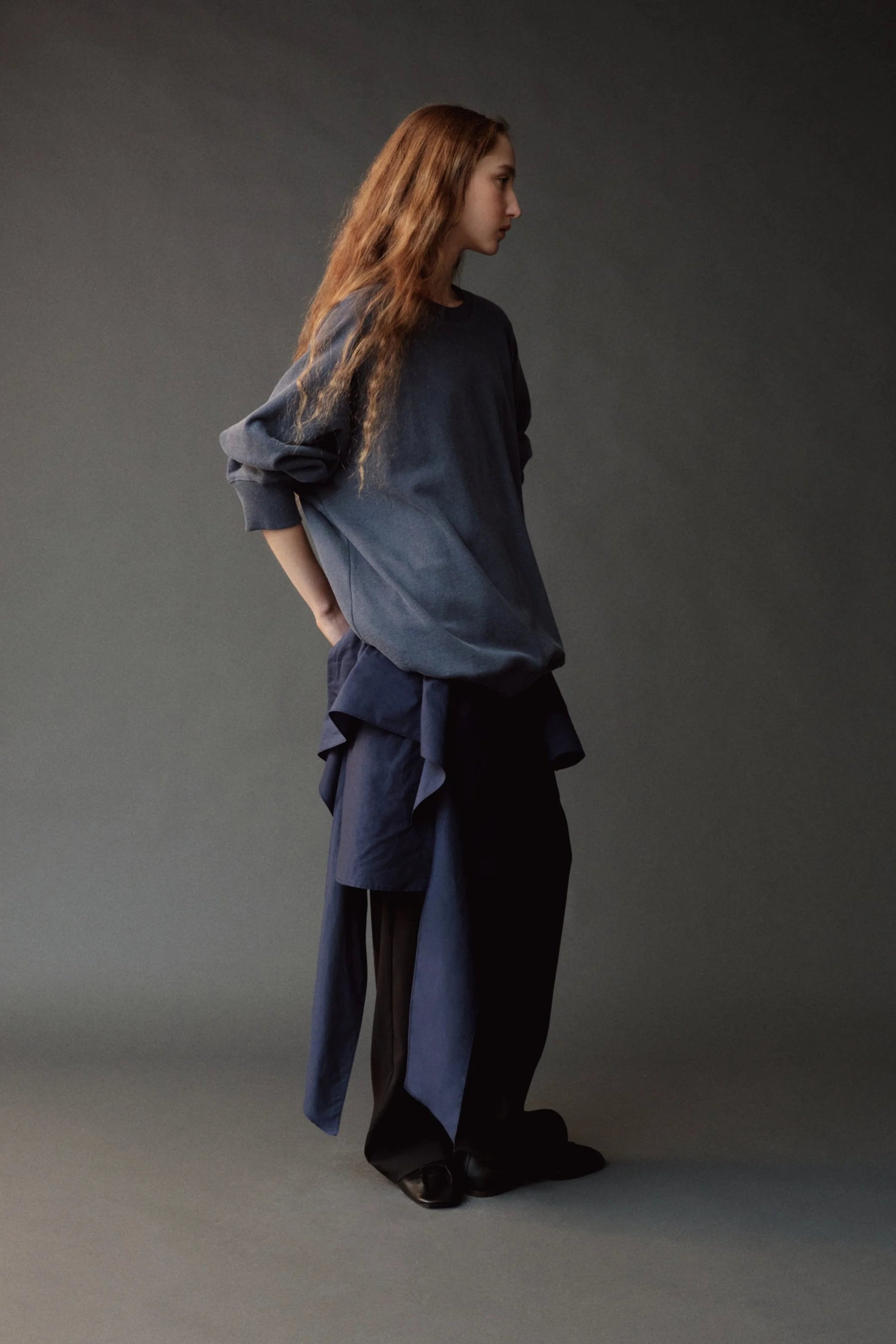 OVERSIZED SWEATSHIRT