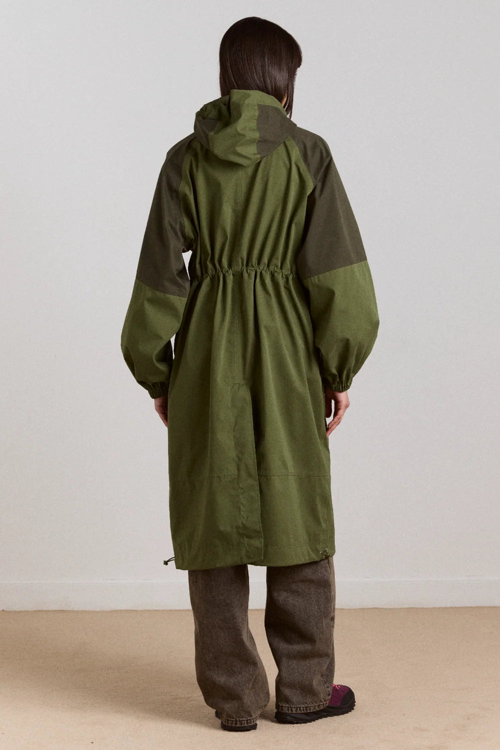 LOGAN RAINCOAT