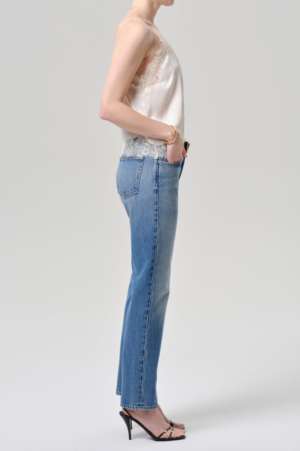 THE TAPER JEAN