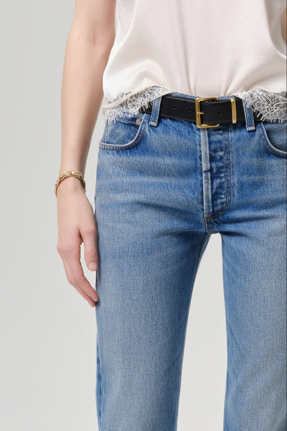 THE TAPER JEAN