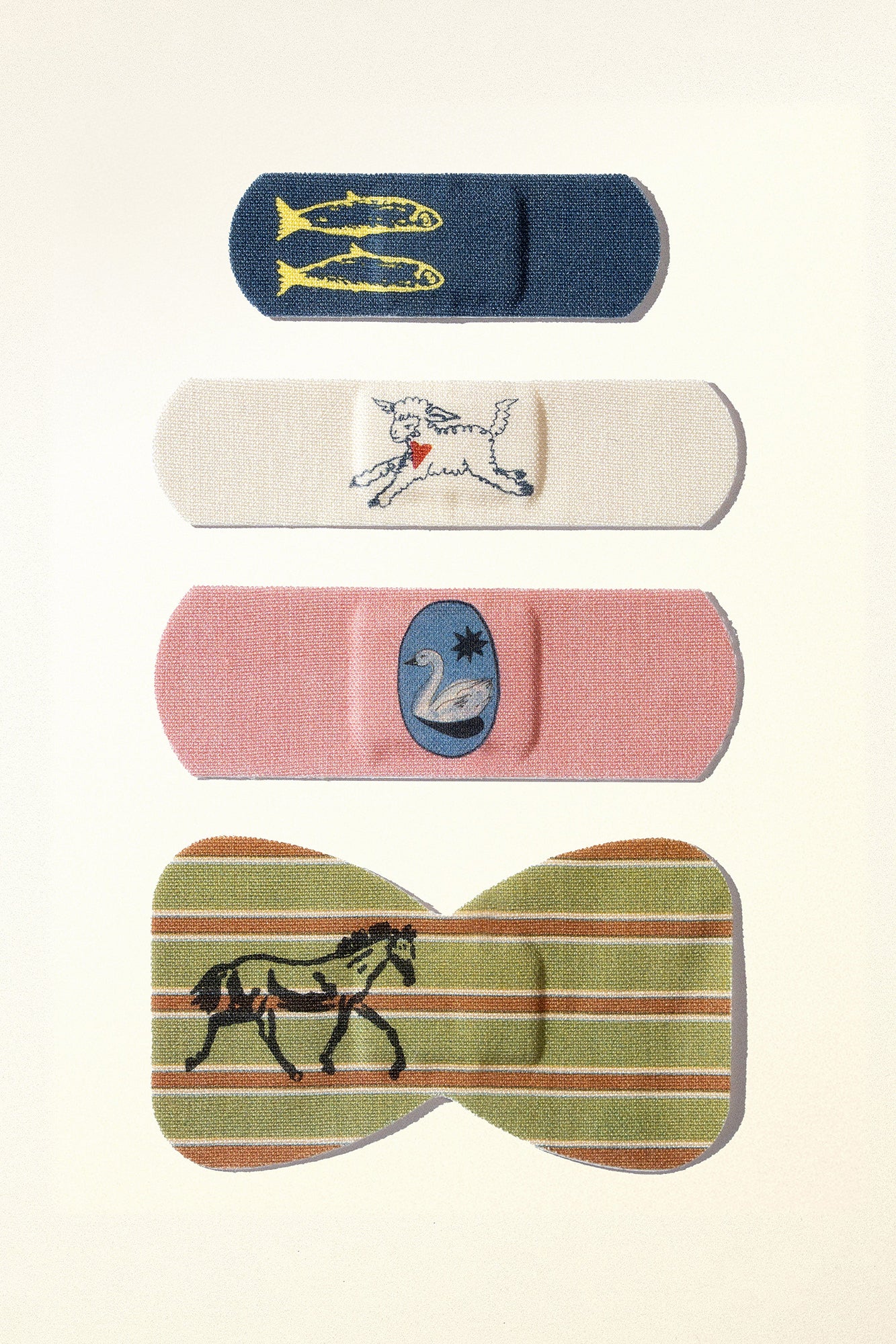 THE LOVELY BUNCH BANDAGES
