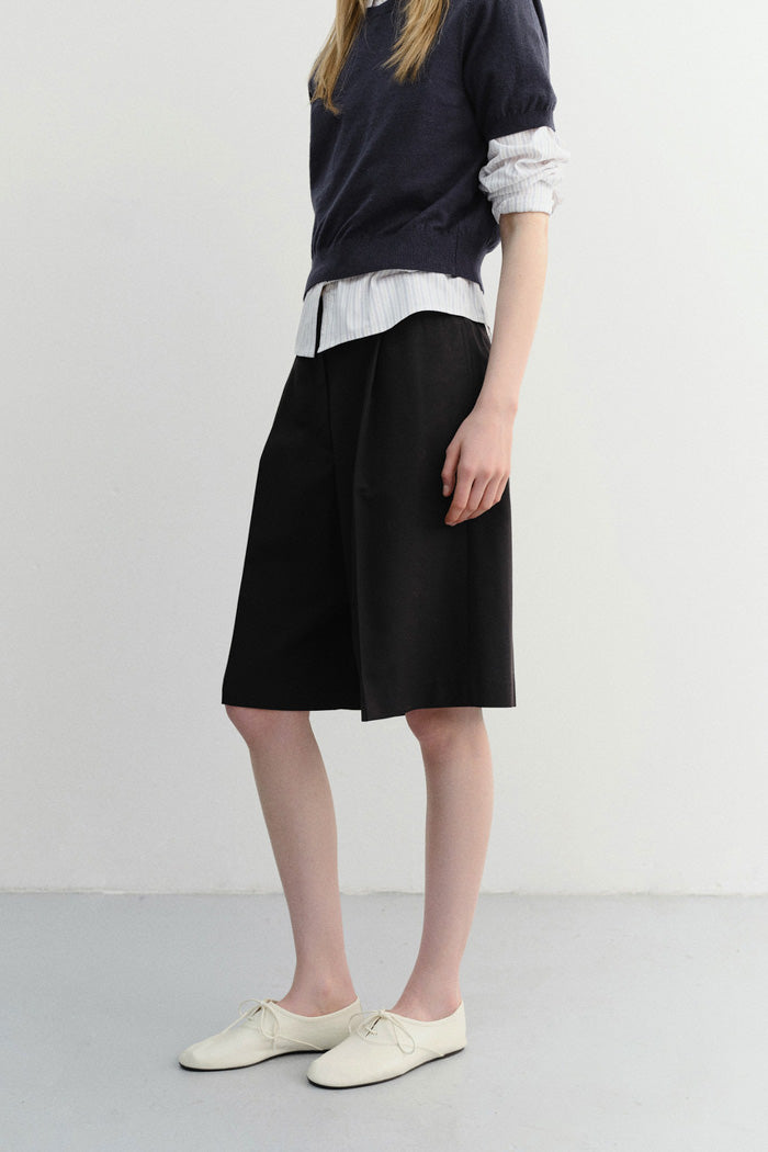 BERMUDA SHORTS