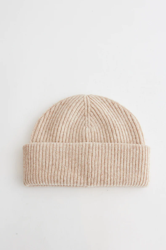 LIGHT STRUCTURED RIB KNIT BEANIE