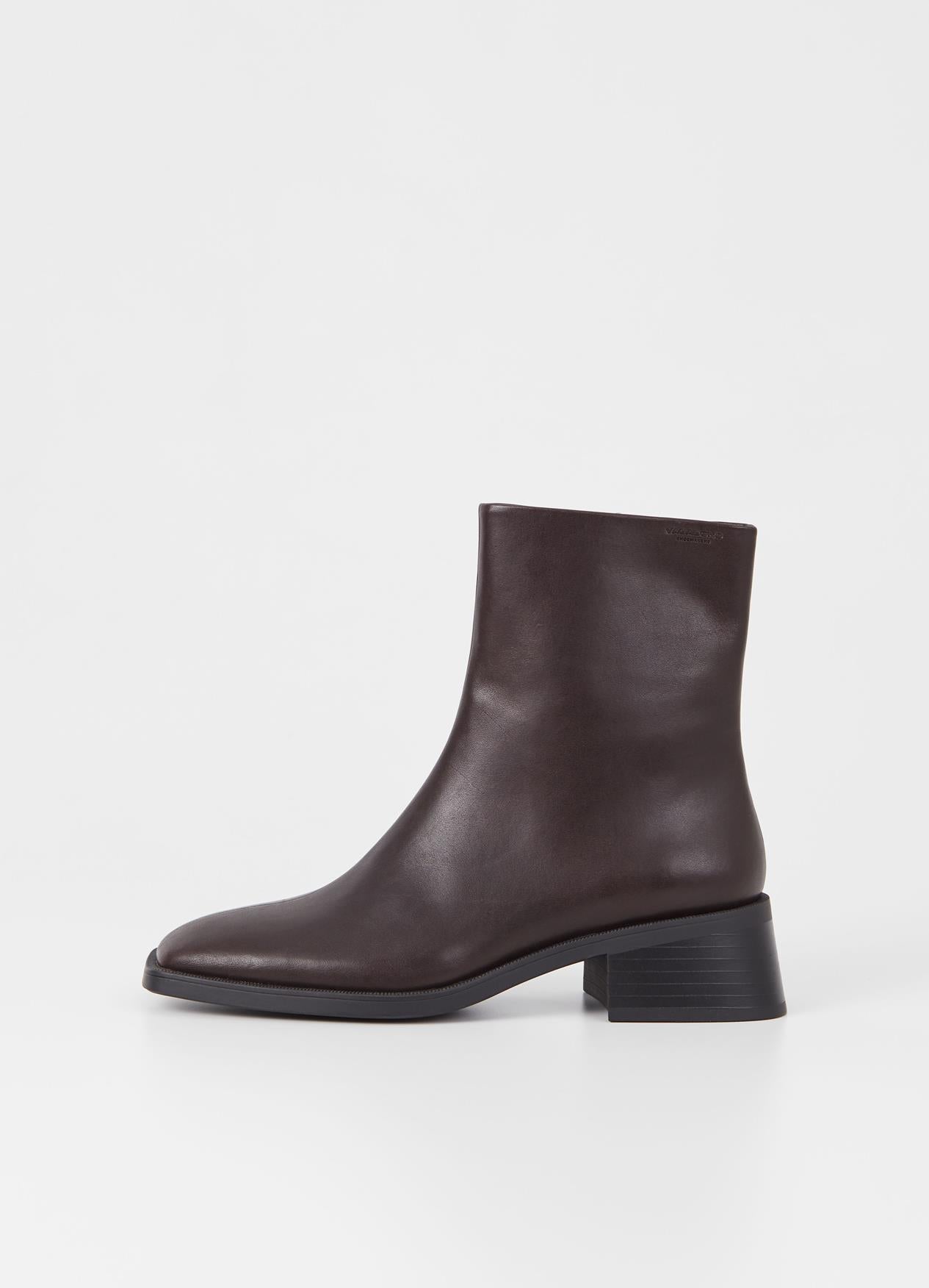 Vagabond Blanca square toe boots chocolate leather | pipe and row boutique