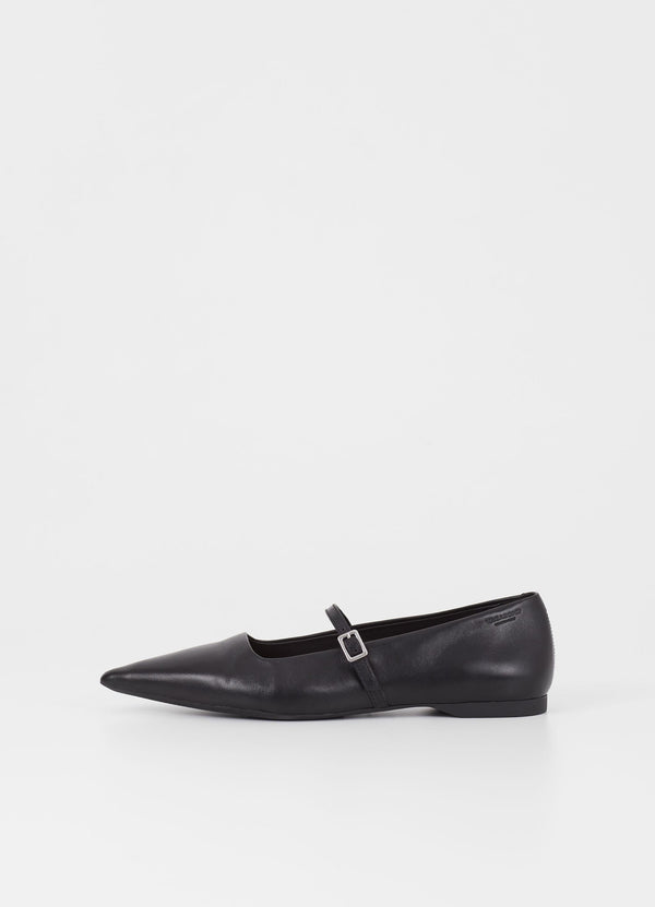 Vagabond Hermine pointy toes mary jane flats in black leather | Pipe ...