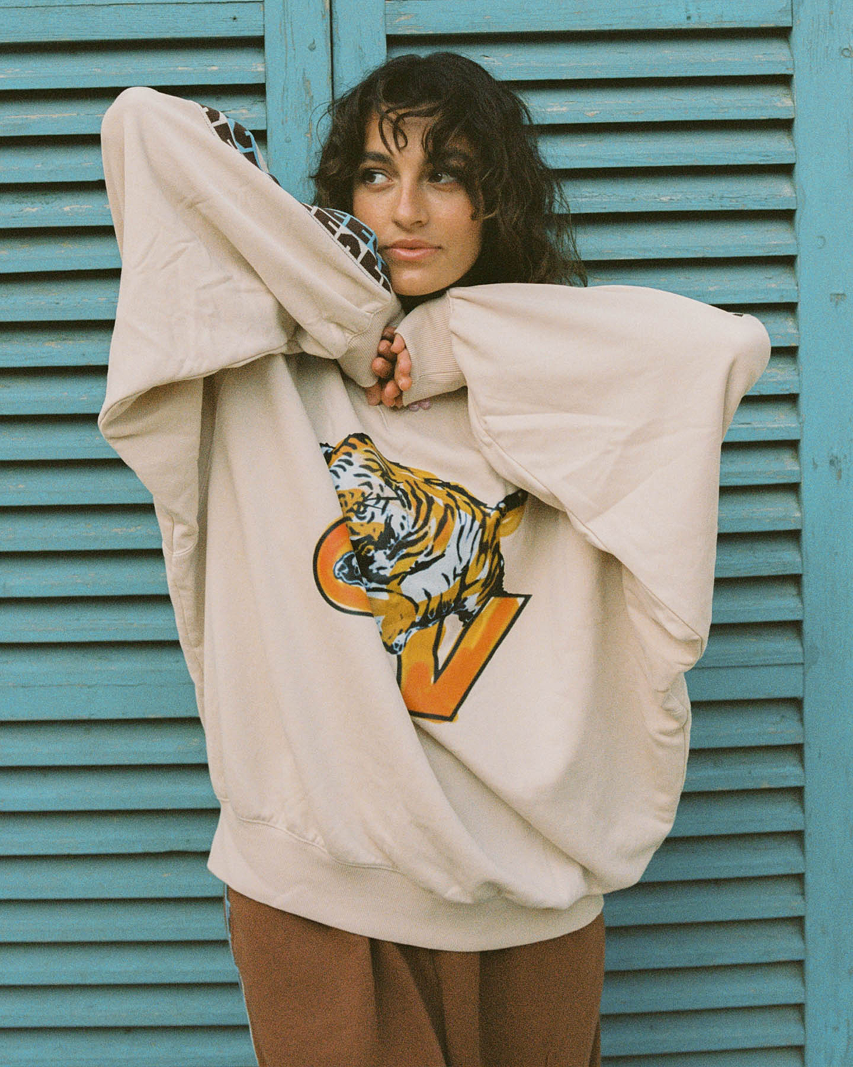 VINTAGE SPORTS TIGER JUMPER
