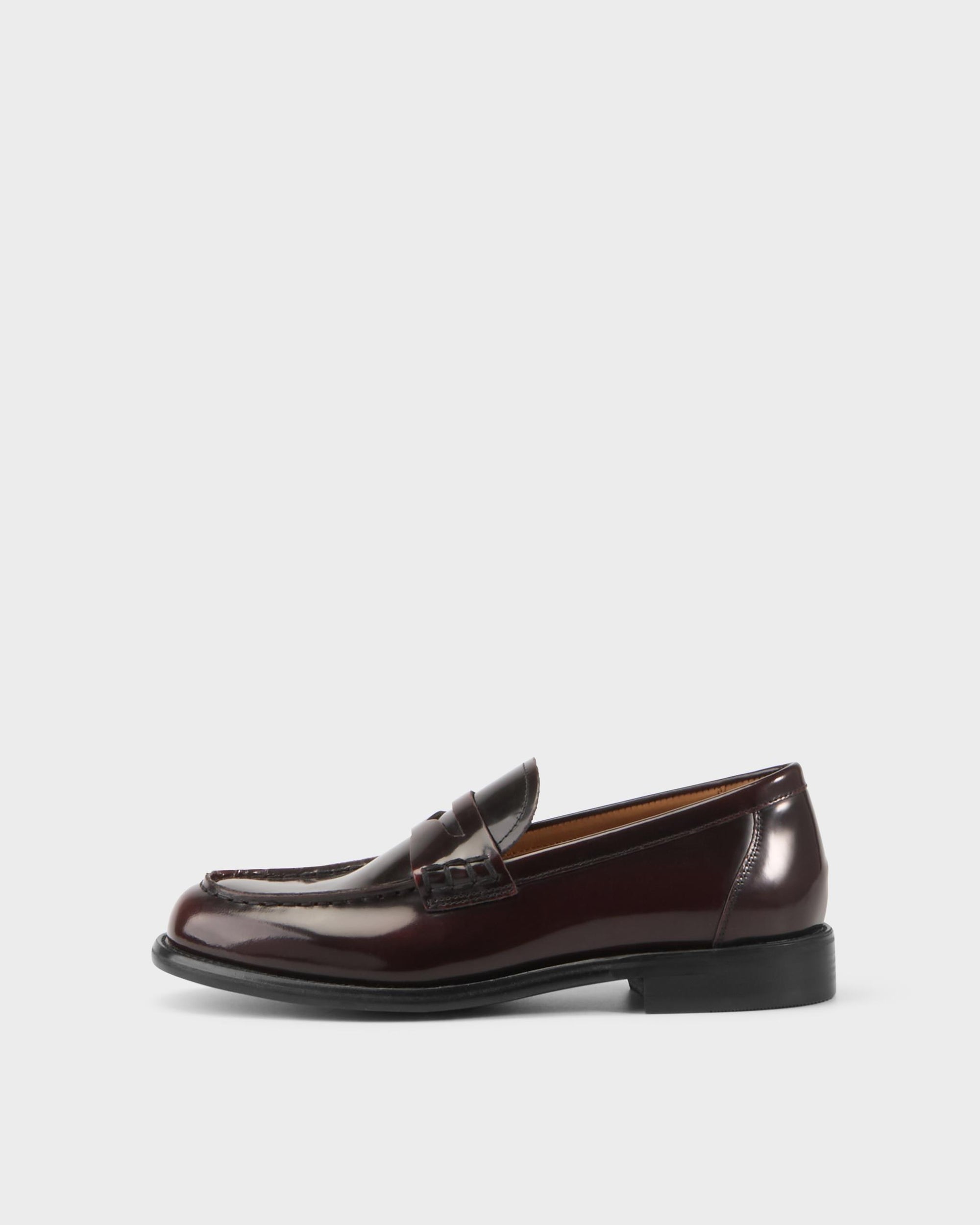 LINN LOAFER