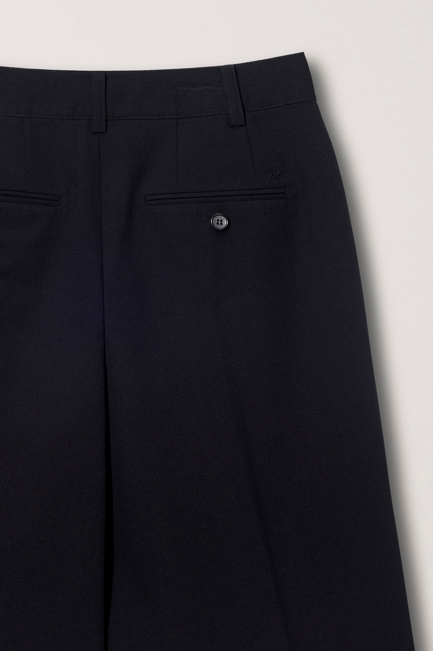 BERMUDA SHORTS
