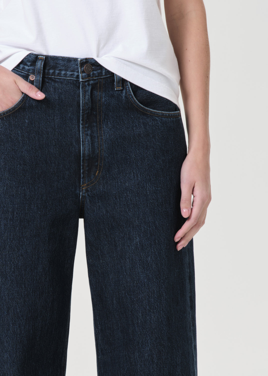 LOW CURVE JEAN