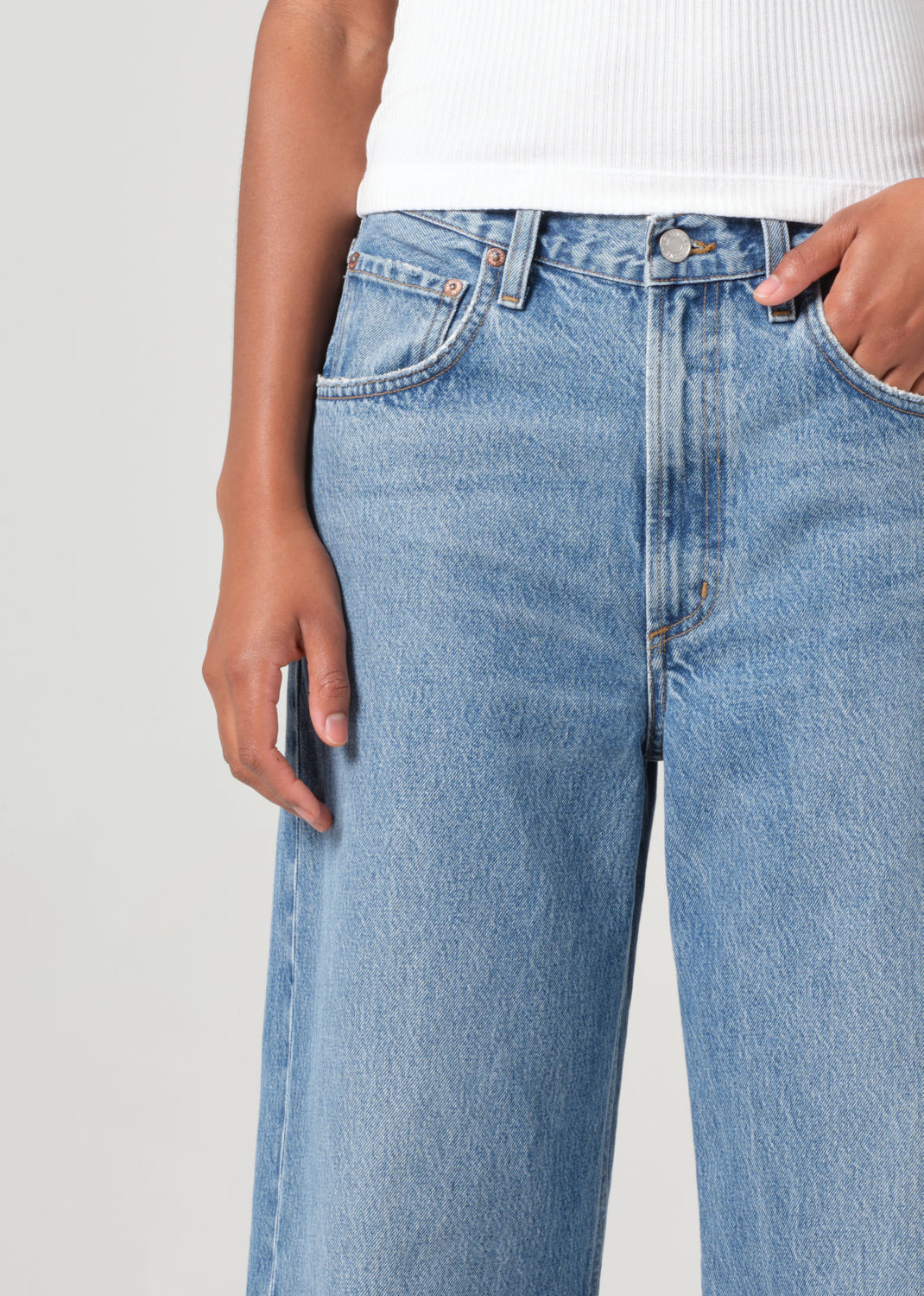 LOW CURVE JEAN