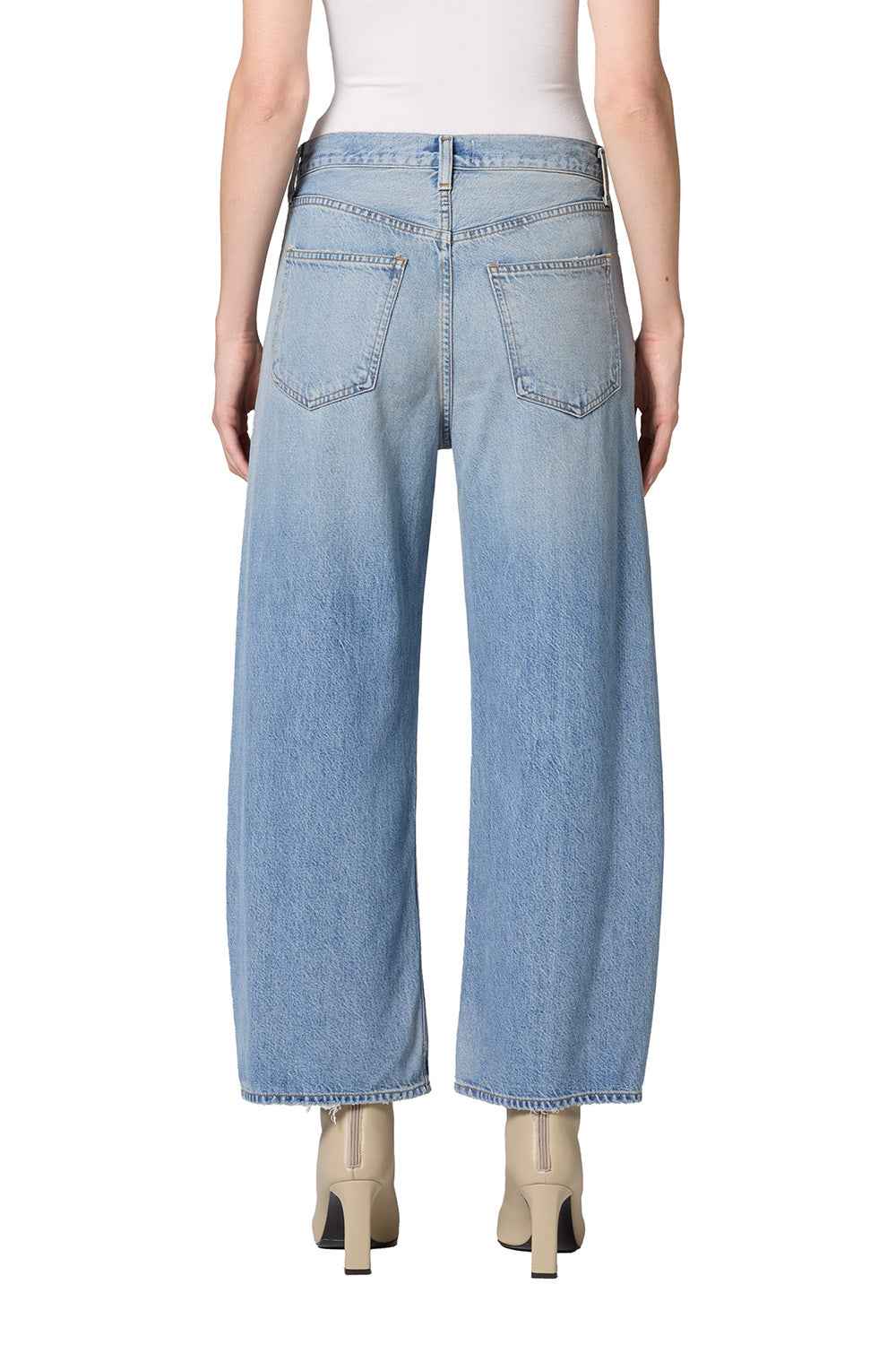 LOW CURVE CROP JEAN