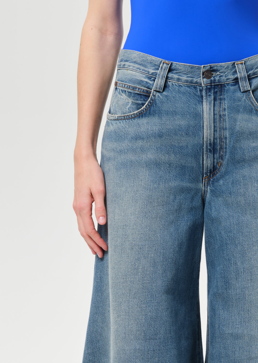 LANTERN JEANS