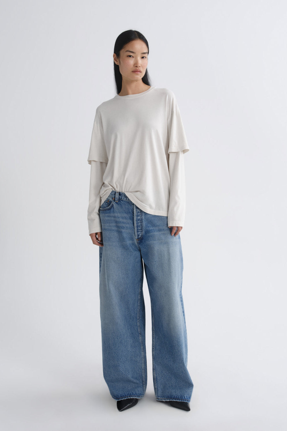 ROUNDED BAGGY JEANS