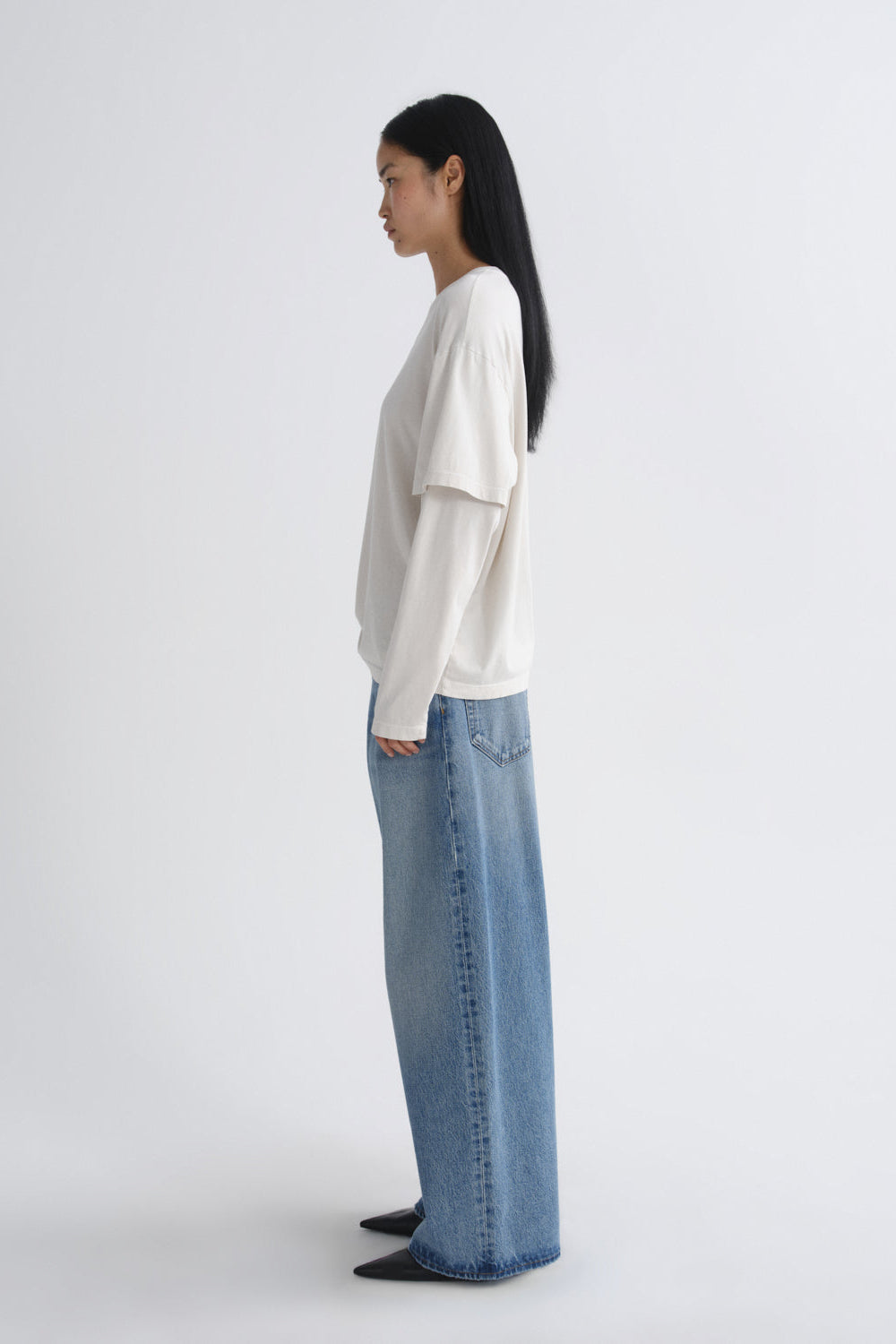 ROUNDED BAGGY JEANS
