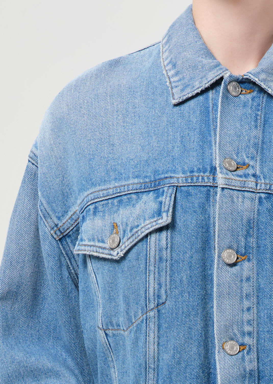 Agolde Palmer cropped denim jean jacket volume indigo blue script | Pipe and Row