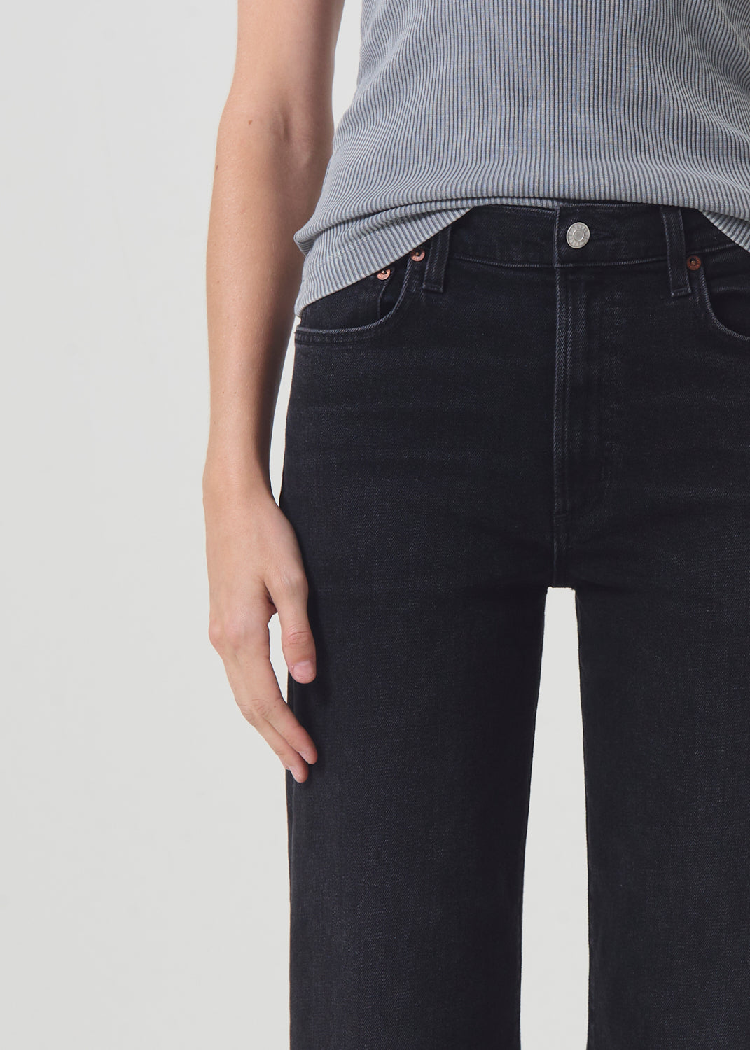 Agolde Harper crop dark washed black Hush wash comfort | Pipe and Row Seattle