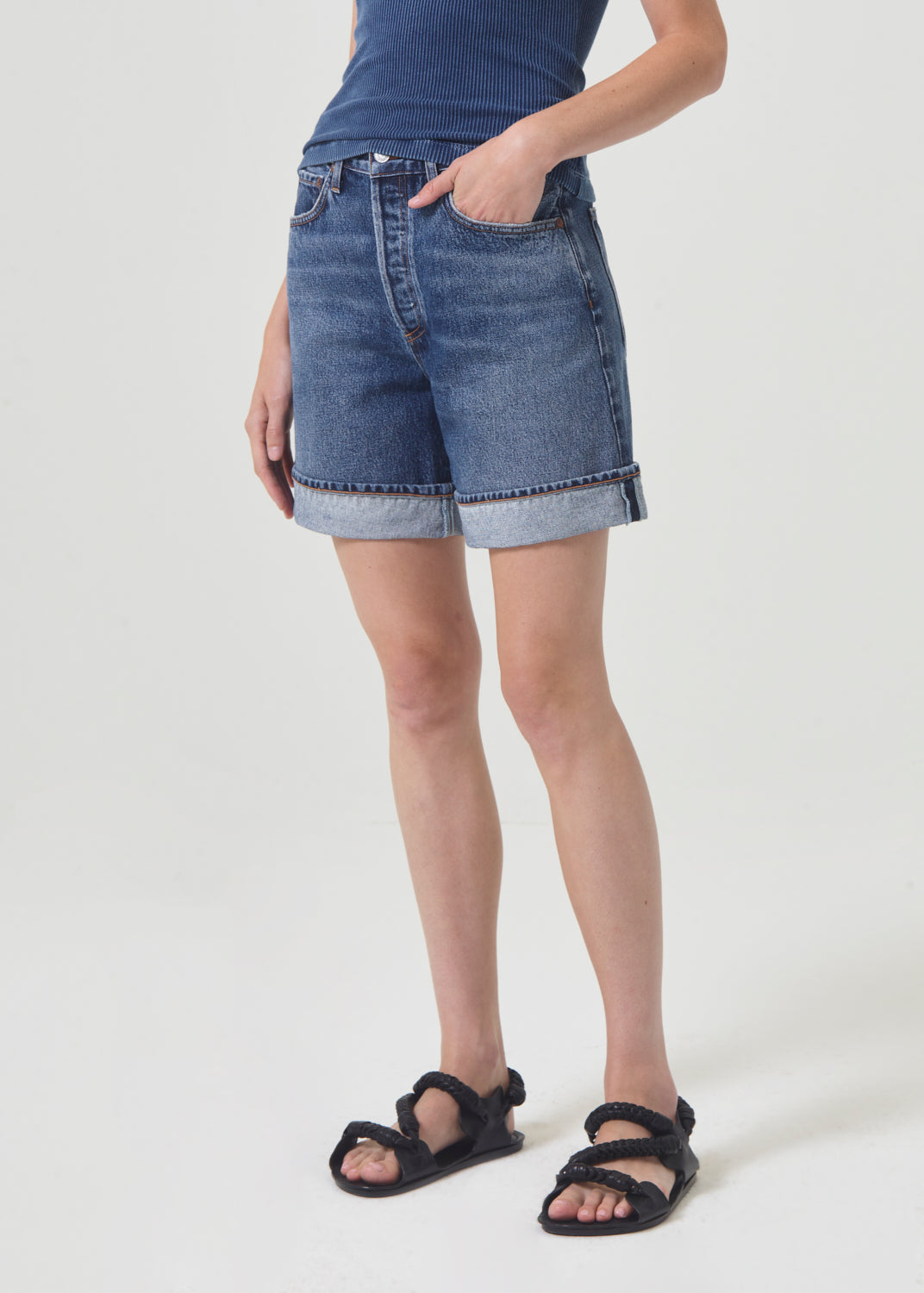 Agolde Dame cuffed jean denim short dark blue control wash | Pipe and Row