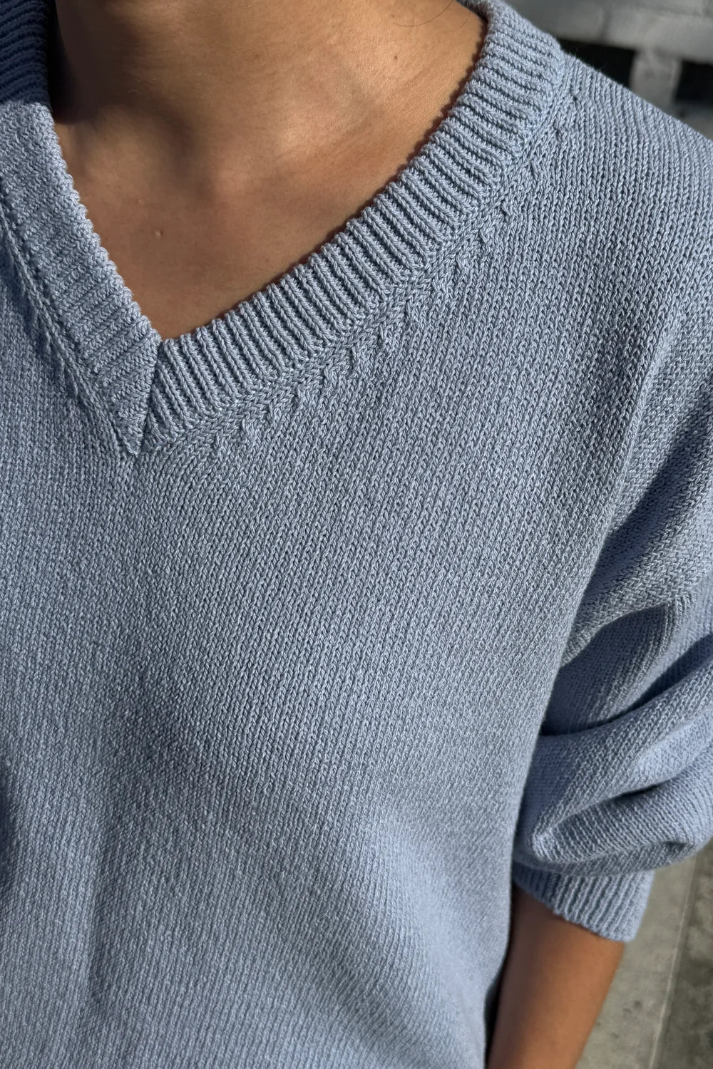 ABBY COTTON V-NECK SWEATER