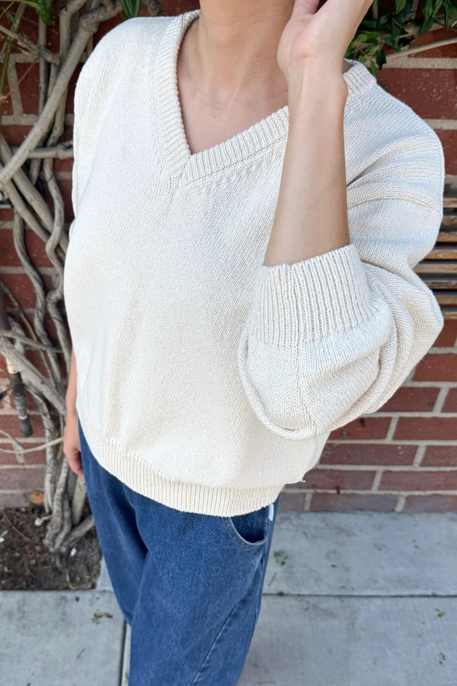 ABBY COTTON V-NECK SWEATER