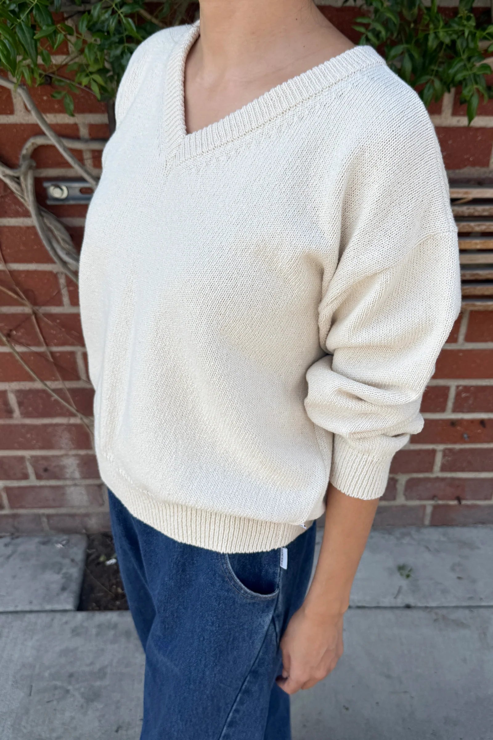 ABBY COTTON V-NECK SWEATER