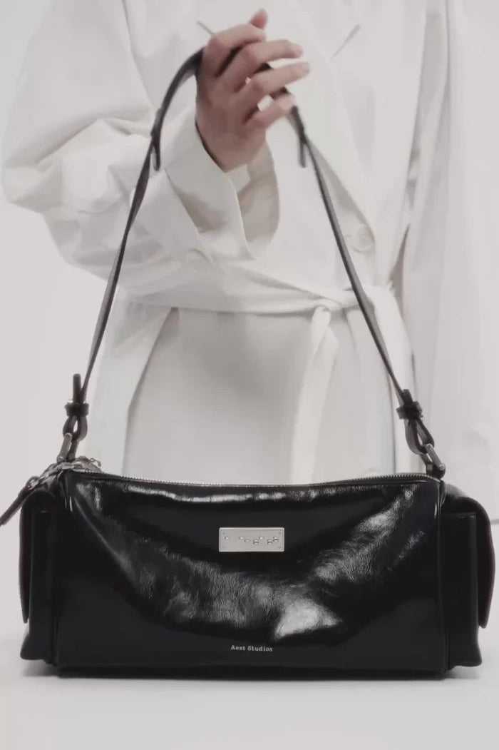 Aest Studio capture medium sling handbag purse camera bag black | Pipe and Row Seattle