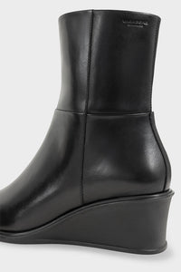 Vagabond black leather Aino wedge ankle boot pointed toe | Pipe and Row Seattle