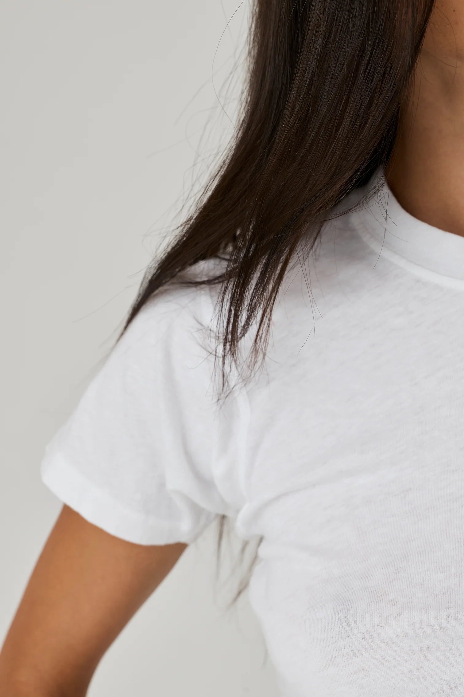 Asher crewneck Amelia Vintage crewneck tee white | Pipe and Row
