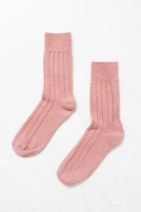 Le Bon Shoppe classic cashmere socks rose petal pink | Pipe and Row