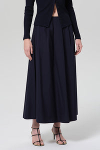 Citizens of Humanity Emil poplin skirt in navy blue. 3207-1847 PIPE AND ROW