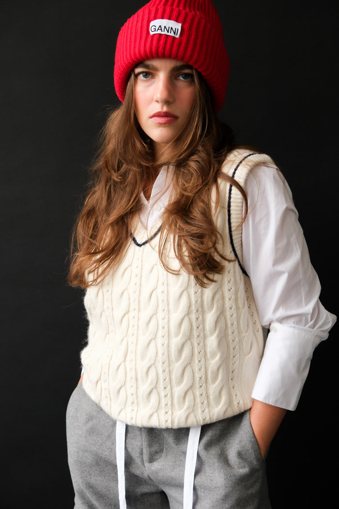 STRUCTURED RIB BEANIE RACING RED