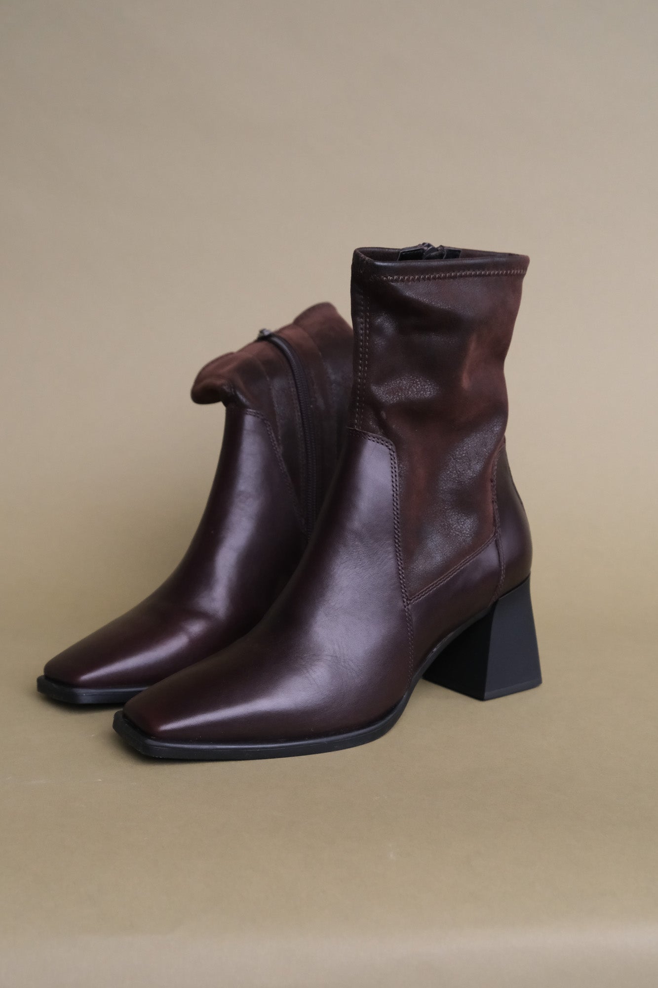 HEDDA STRETCH BOOTS