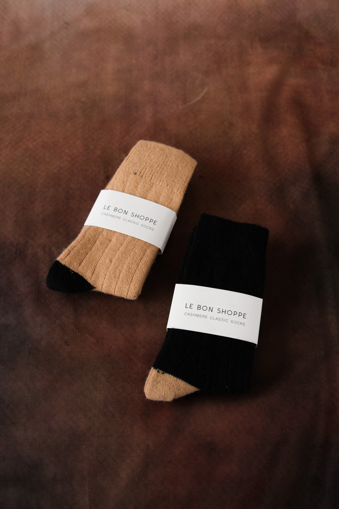 CLASSIC CASHMERE SOCKS CAMEL