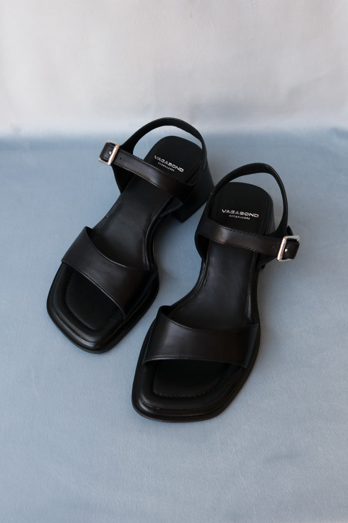 INES THICK STRAP SANDAL