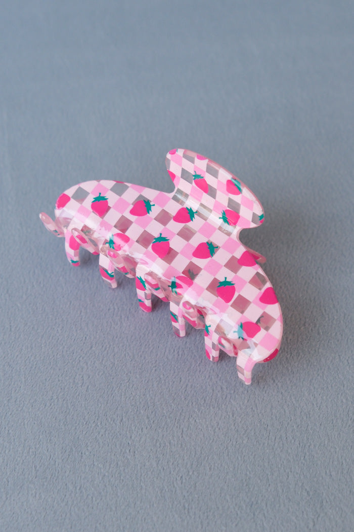 PINK STRAWBERRY CHECKERED CLAW CLIP