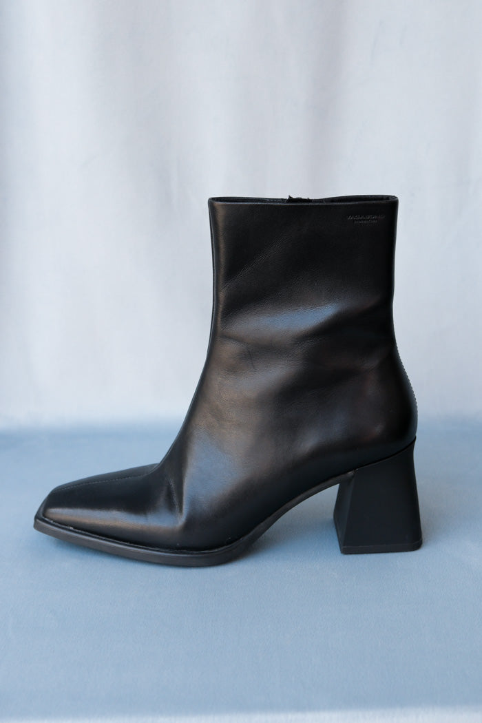 HEDDA BOOTS BLACK